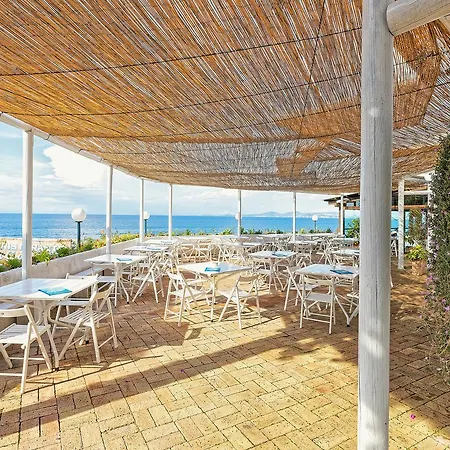 Oasi Castiglione Hotel 4*