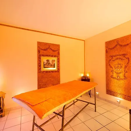 Oasi Castiglione Hotel 4*